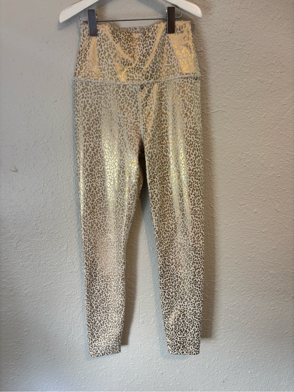 Carbon38 Gold Leopard High-Waist Leggings